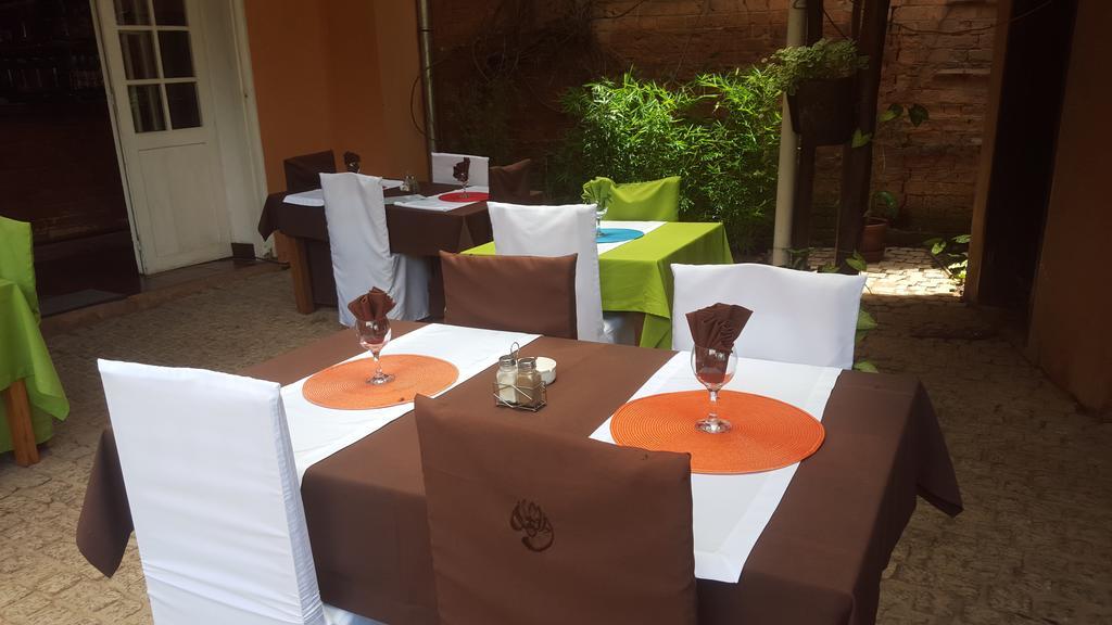 Le Lotus Bleu Antananarivo Ngoại thất bức ảnh