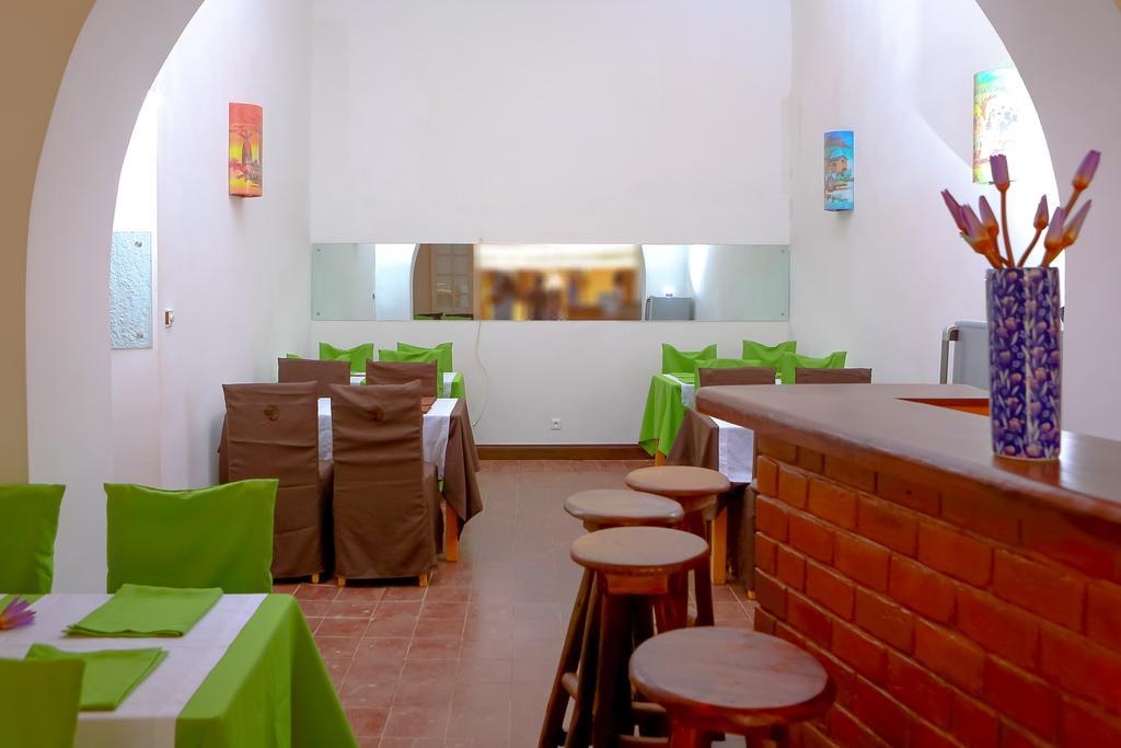 Le Lotus Bleu Antananarivo Ngoại thất bức ảnh